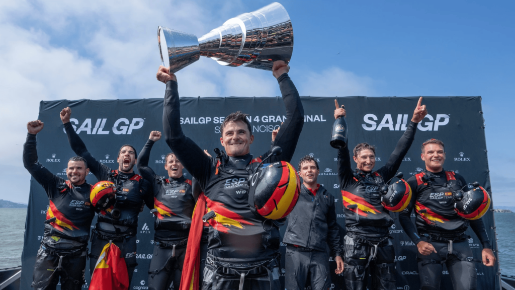 SailGP Dubai 2023 trophi