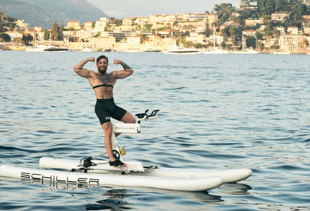 Experience a Christmas escape with BALOSS Waterbike, a versatile water sport in Dubai for tourists