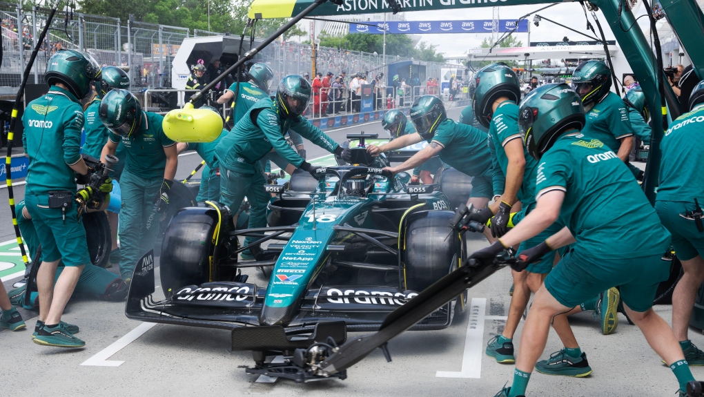 F1 drivers practicing at the 2024 Abu Dhabi Grand Prix