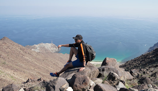 Family-friendly hiking on the Al Rabi Hiking Trail in Sharjah, one of the best hiking trails in the UAE for beginners and families.