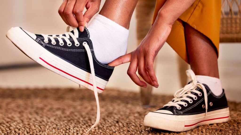 SmellWell Freshener Inserts: Best shoe odor remover in UAE, designed to absorb moisture and eliminate odors, keeping your shoes fresh and clean.