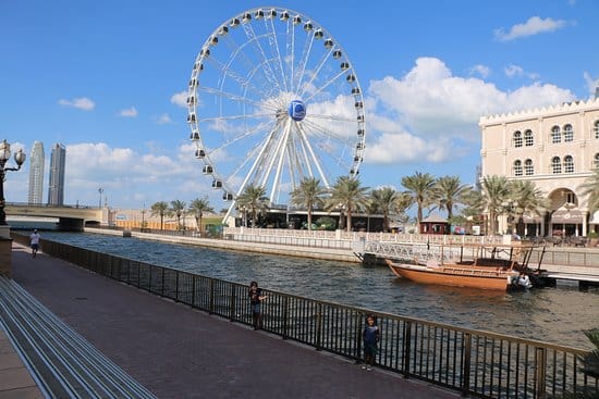 Eye of the Emirates Wheel at Al Qasba offering panoramic views, a highlight of Sharjah kids activities and attractions
